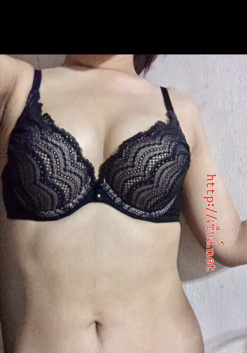 [ผู้หญิงขายตัว] เหมียว อายุ22 ขาว ตัวเล็ก อมสดแตกปากได้ เสาวรีชัย 2500/2